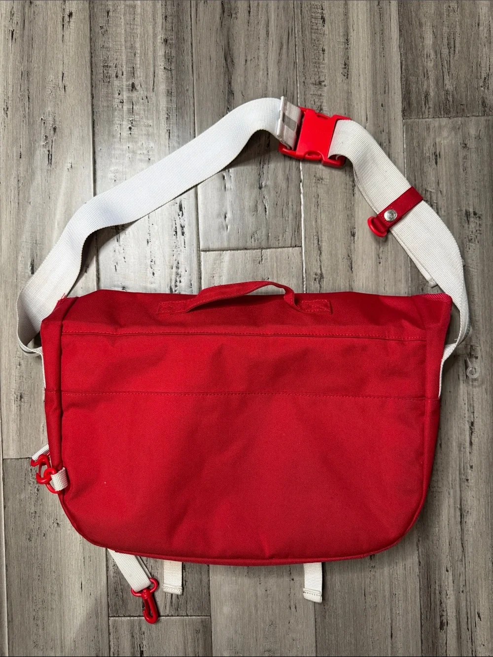 HERSCHEL SUPPLY CO. POP QUIZ MESSENGER BAG RED CANVAS LAPTOP TRAVEL CROSSBODY